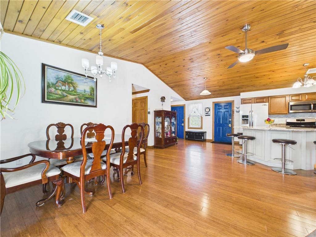 615 Taunton Avenue - Photo 5