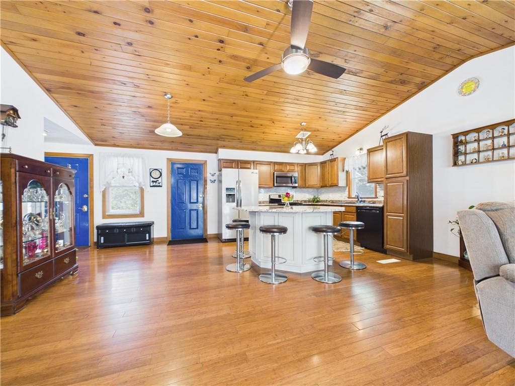 615 Taunton Avenue - Photo 4