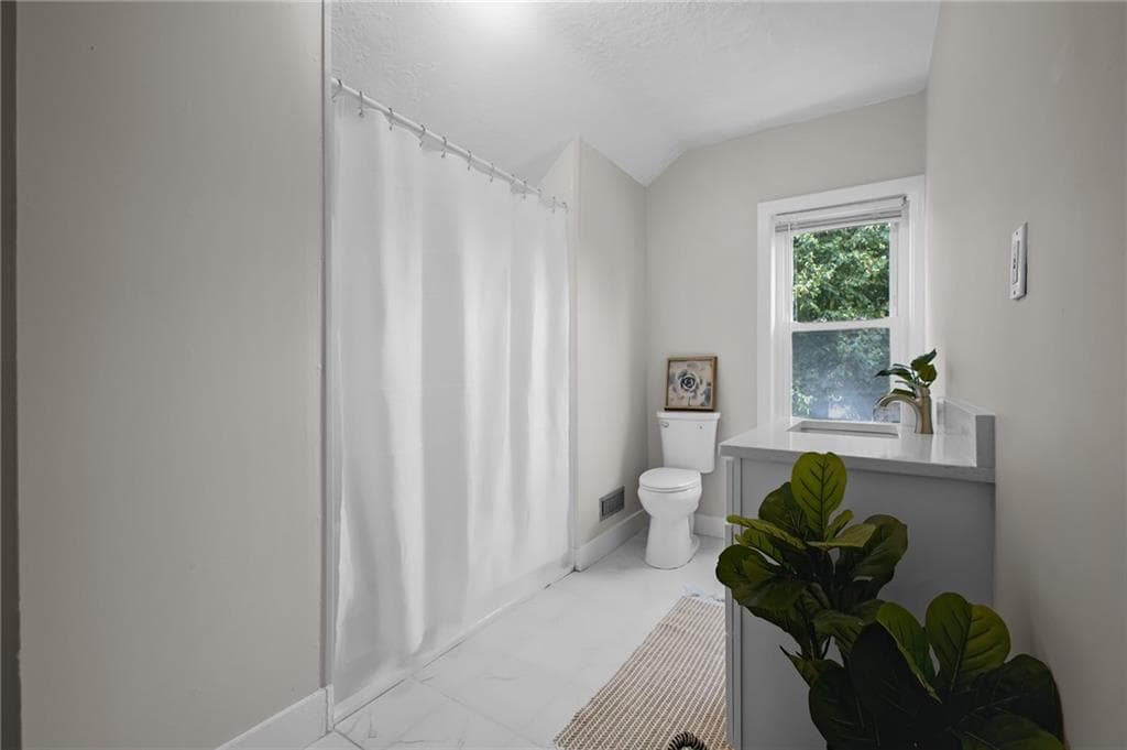 70 Martin Street - Photo 4