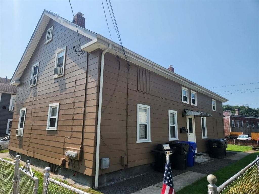 10 Douglas Street