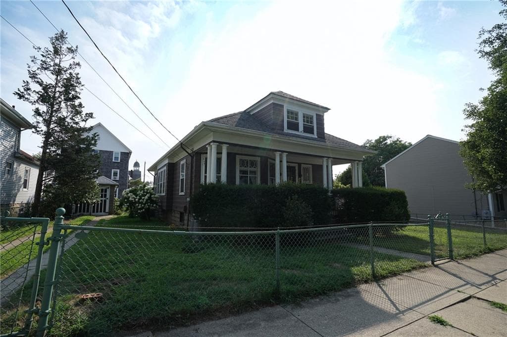 72 Boutwell Street - Photo 4