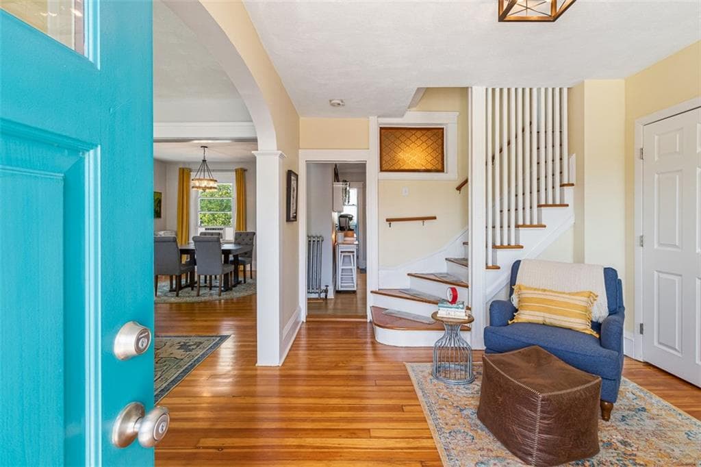 53 Edgewood Avenue - Photo 2