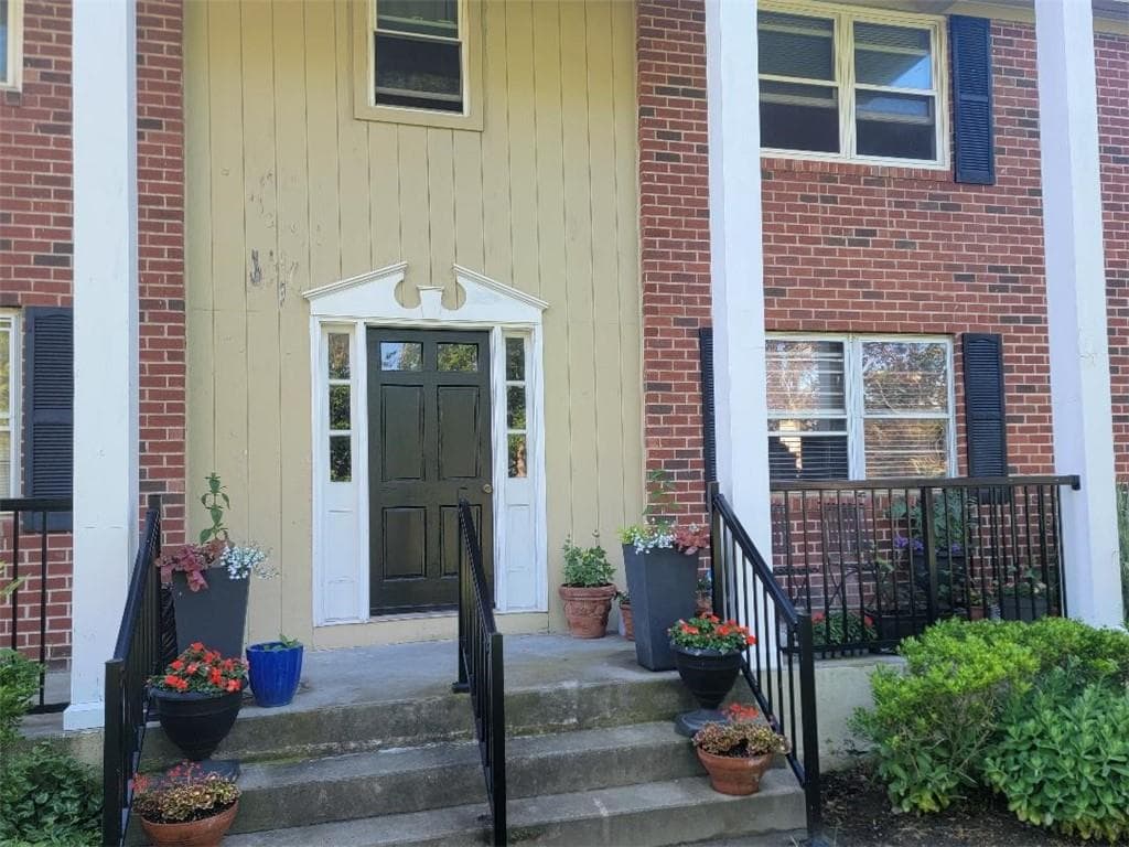 70 Carroll Avenue #111