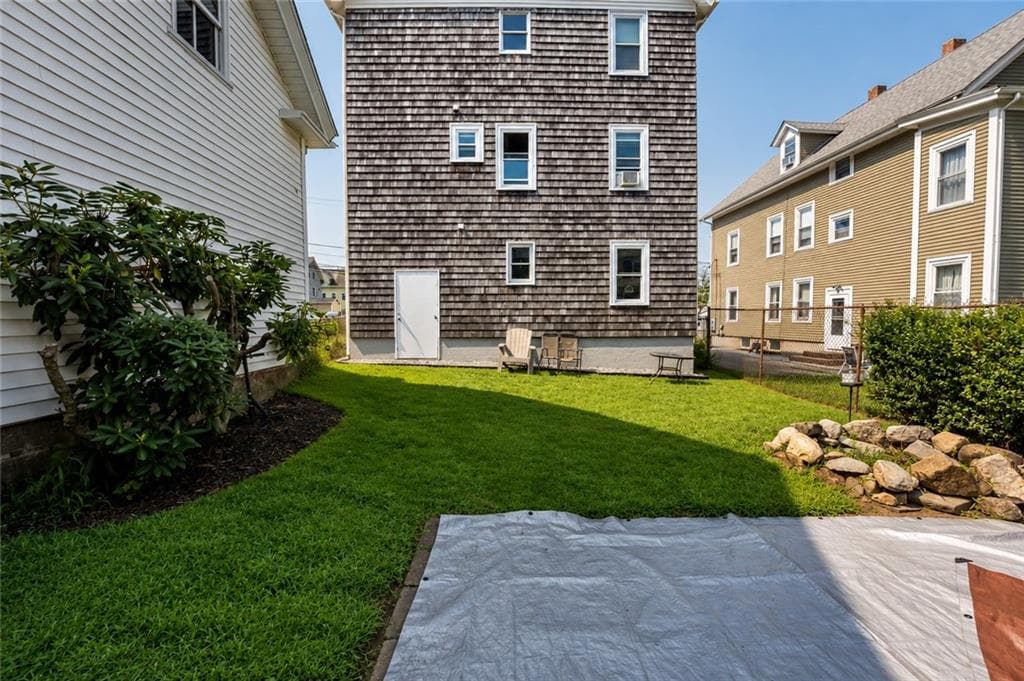 175 Sayles Avenue - Photo 5
