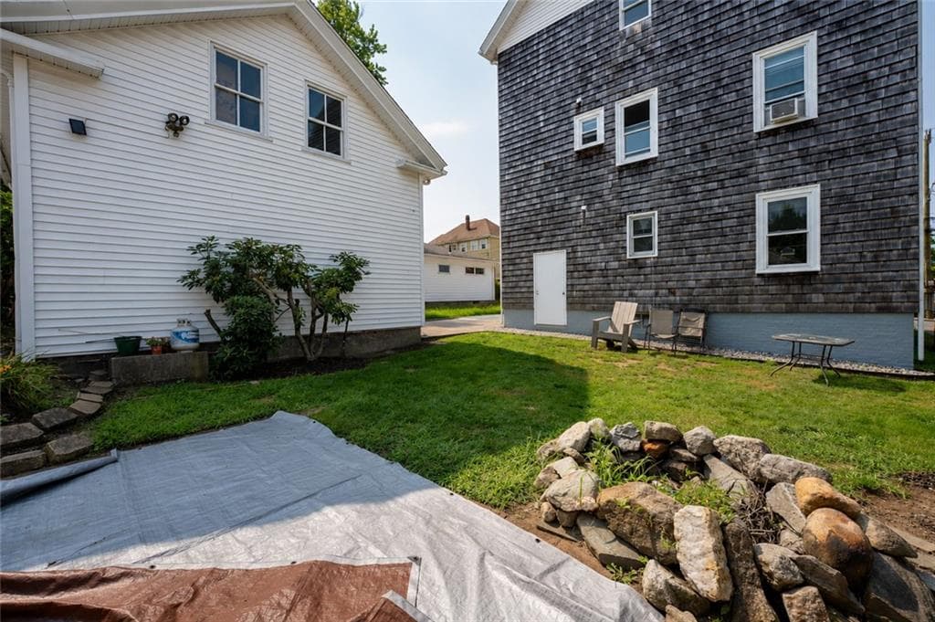 175 Sayles Avenue - Photo 4