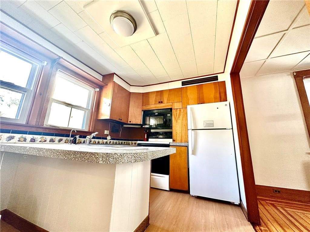 60 Dixon Street - Photo 4