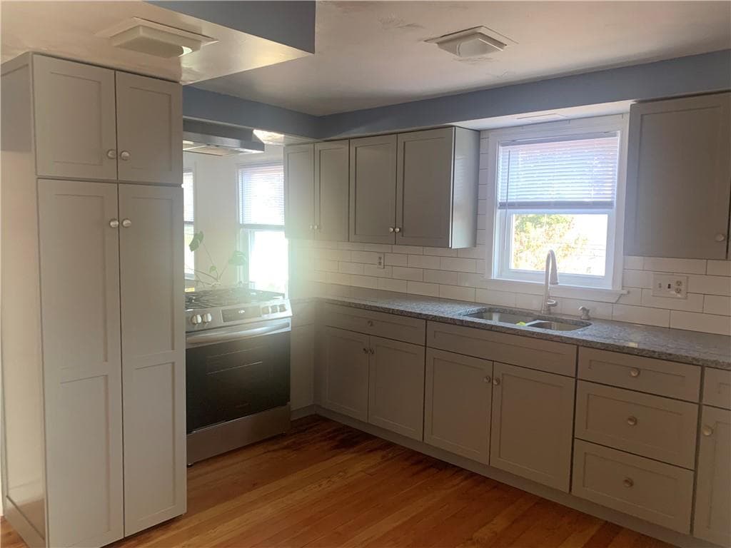 20 Farm Street - Photo 2