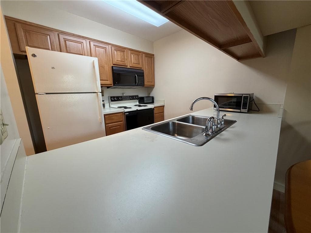 15 Higgins Street #225 - Photo 5