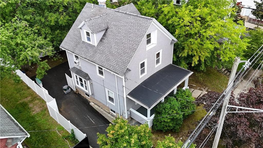 1059 Narragansett Boulevard - Photo 2