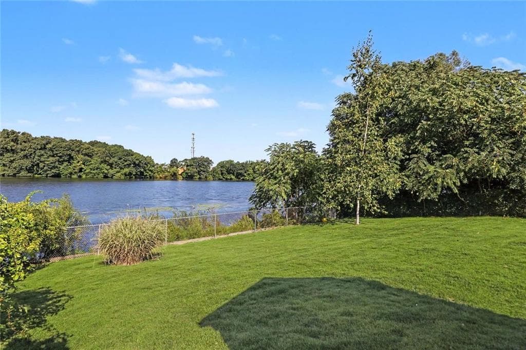 42 Roger Williams Avenue - Photo 5