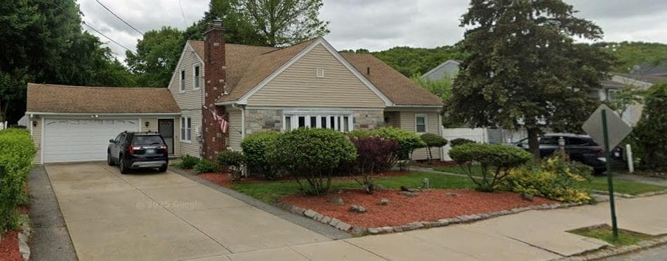 82 Killingly Street - Photo 2