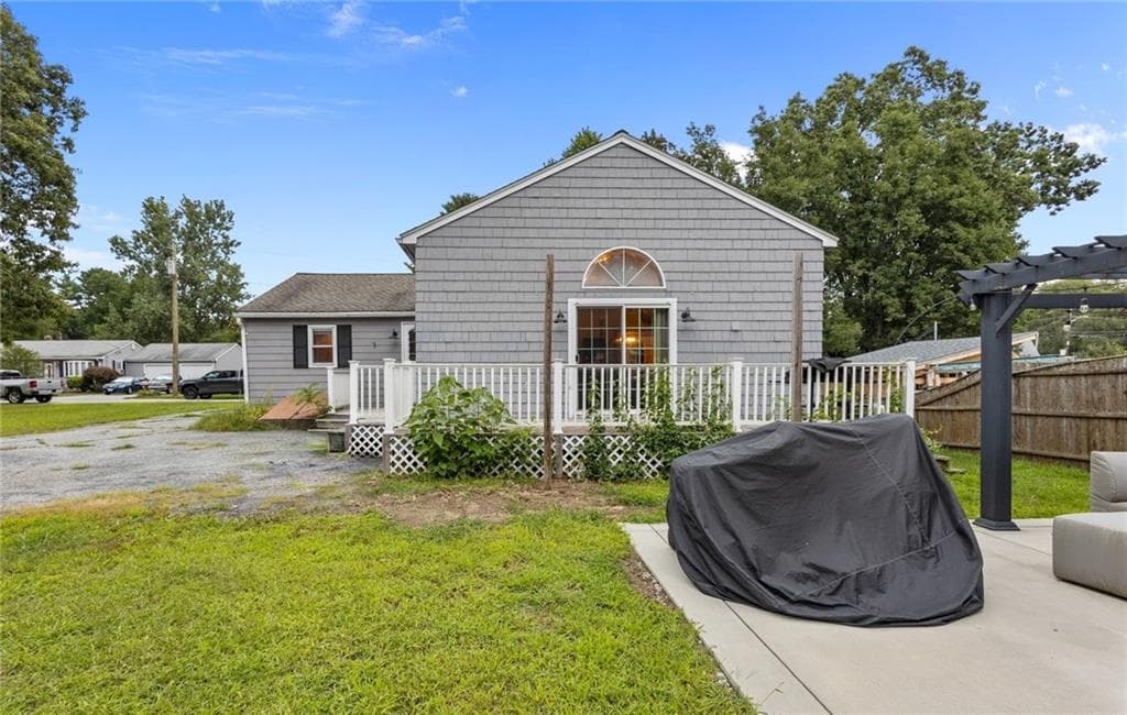 24 Fairbanks Avenue - Photo 4