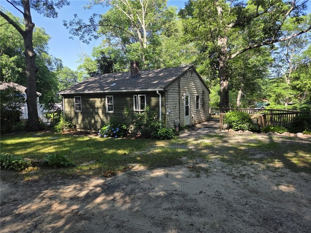 31 Lakeside Drive - Photo 3