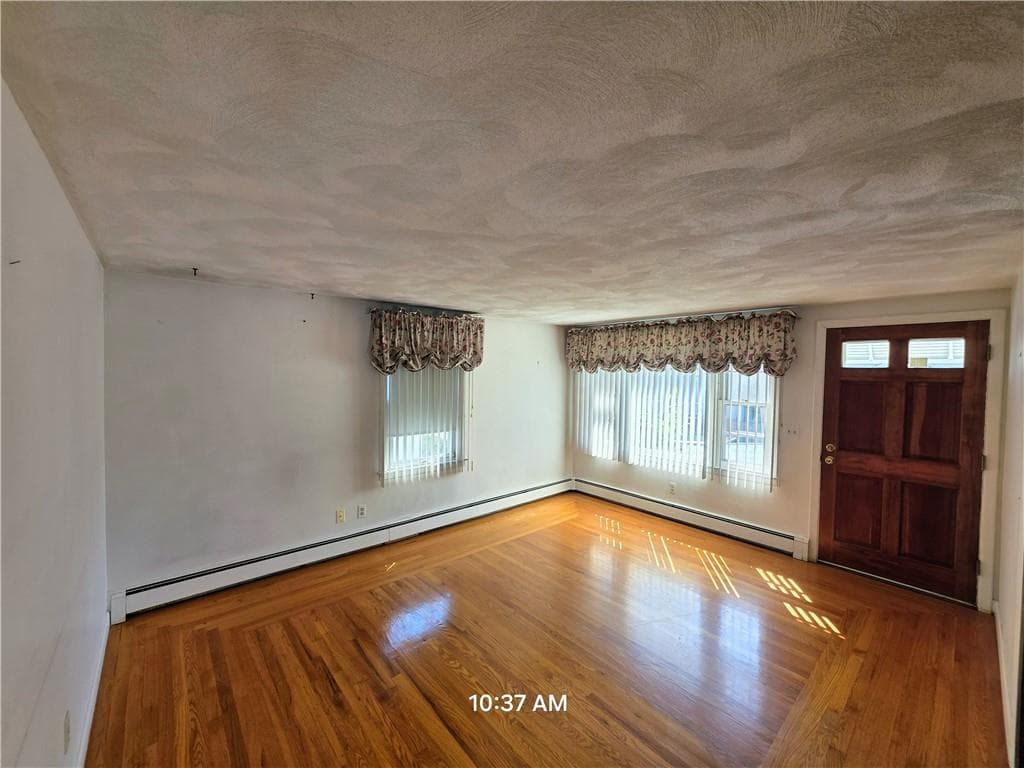 223 Wallace Street - Photo 3