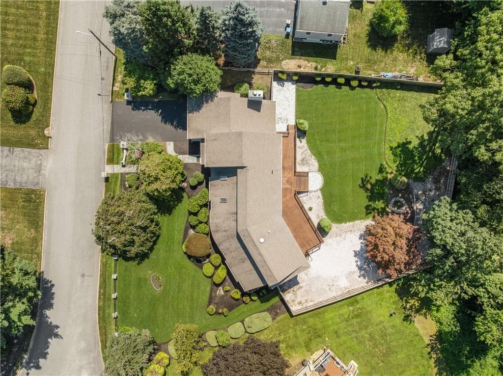 30 Dutchess Drive - Photo 2