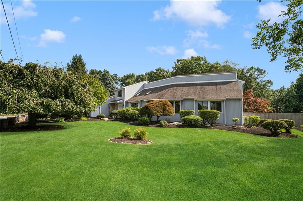 30 Dutchess Drive - Photo 1