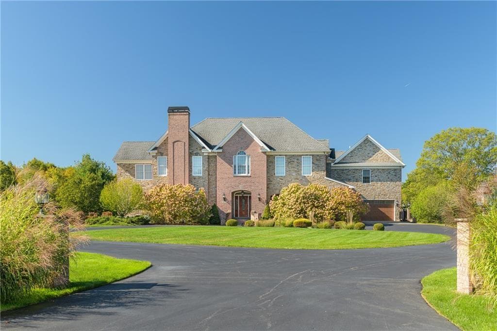 3070 Diamond Hill Road - Photo 2