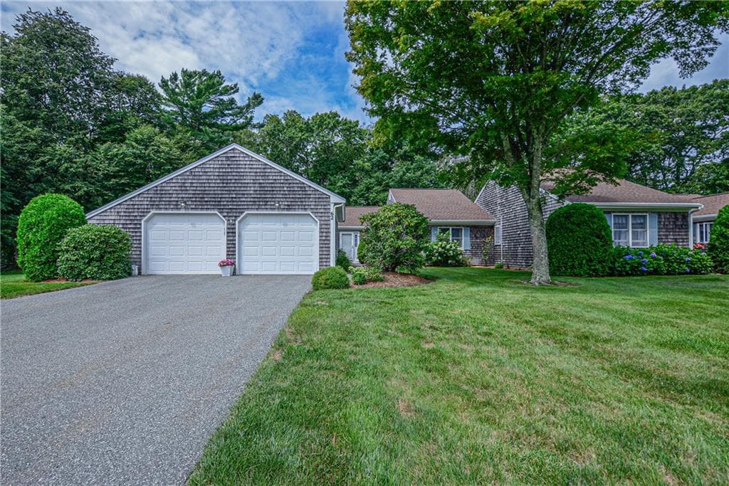 62 Cornell Drive - Photo 2