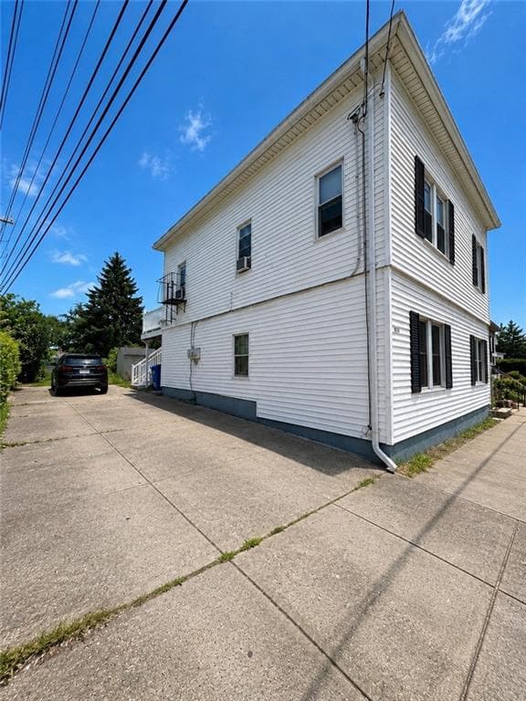816 Plainfield Street - Photo 3
