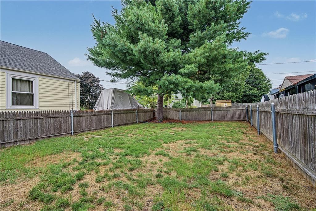19 Poirier Street - Photo 3