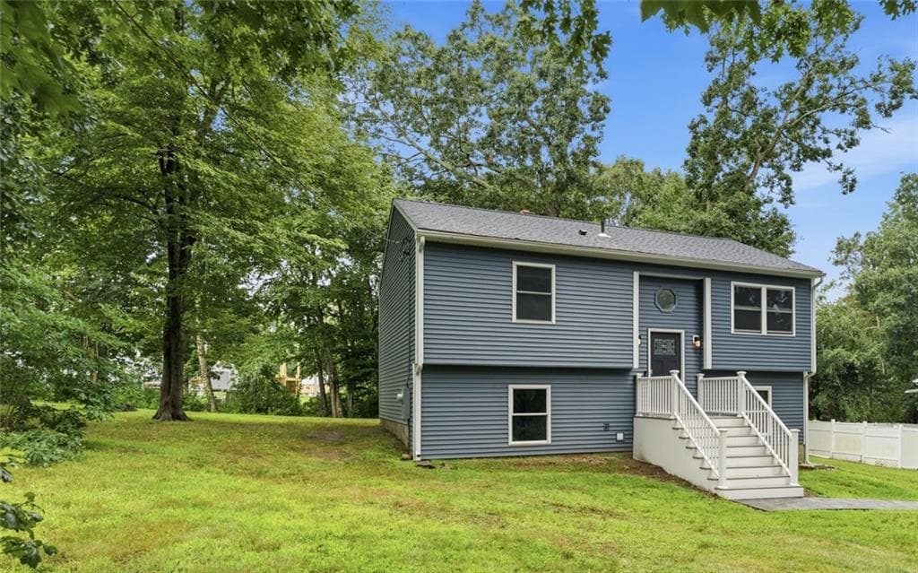 215 Canal Street - Photo 3