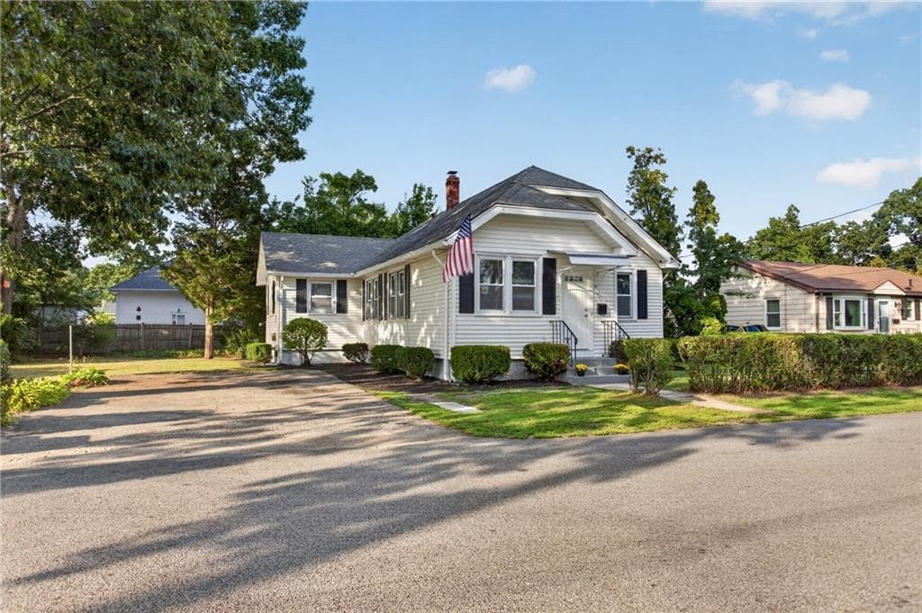 37 Lincoln Avenue - Photo 3