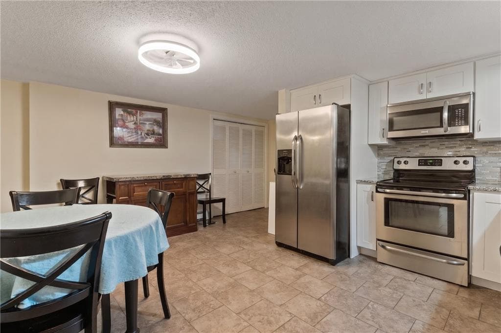 76 Dewey Street - Photo 5