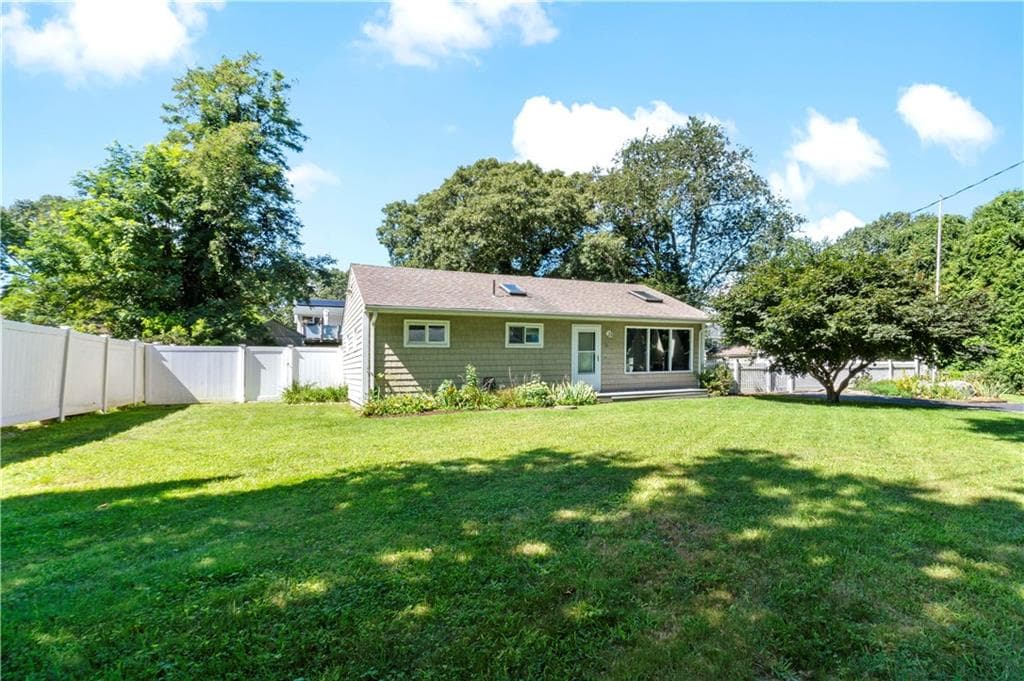 15 Mollusk Drive - Photo 2