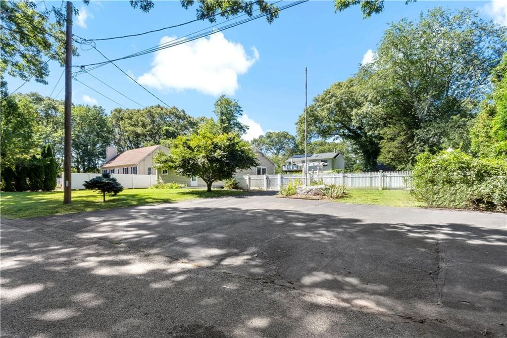 15 Mollusk Drive - Photo 4