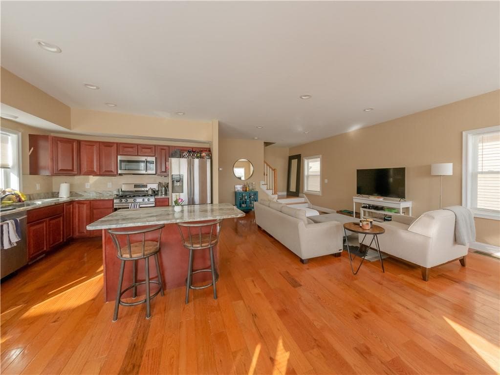 70 Pitman Street - Photo 2