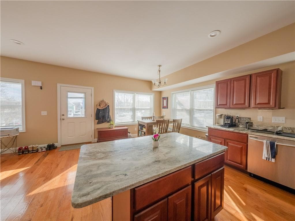 70 Pitman Street - Photo 3