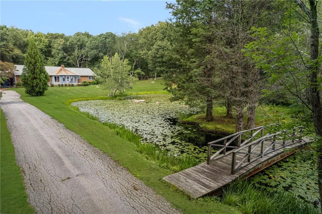 1825 Middle Road - Photo 2