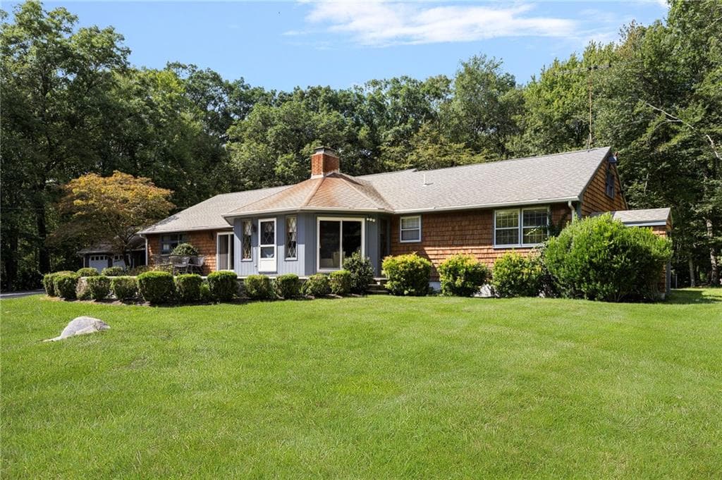1825 Middle Road