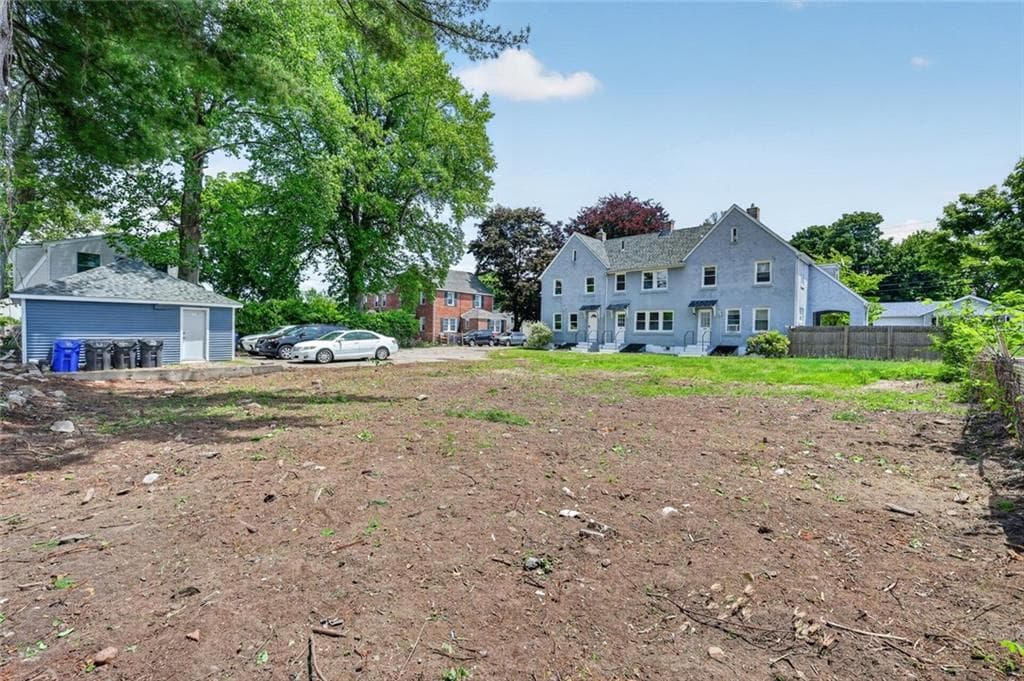 520 Providence Street - Photo 4