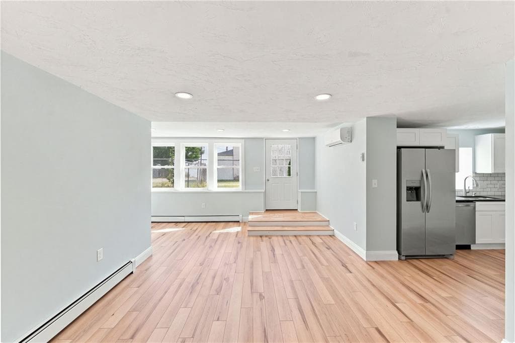 16 Grace Avenue - Photo 4