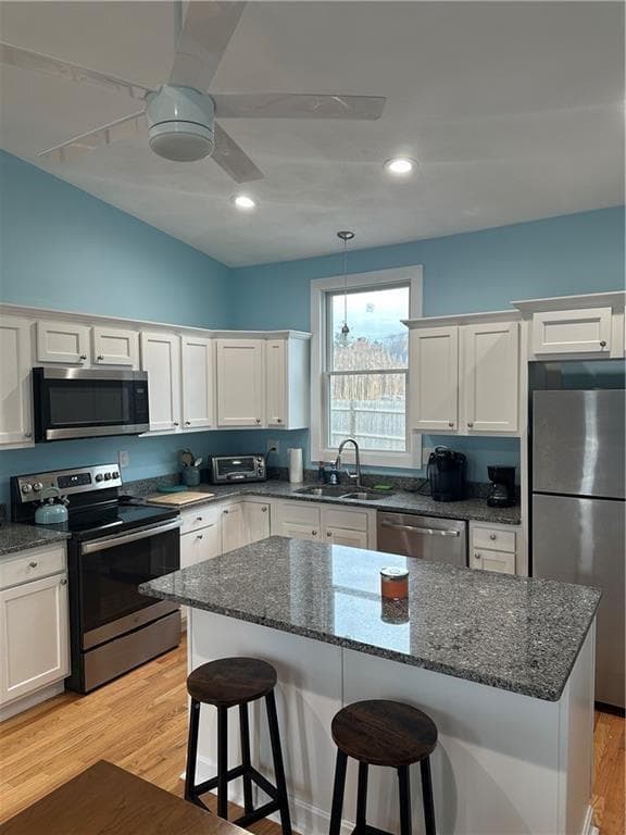 17 Crescent Road - Photo 2