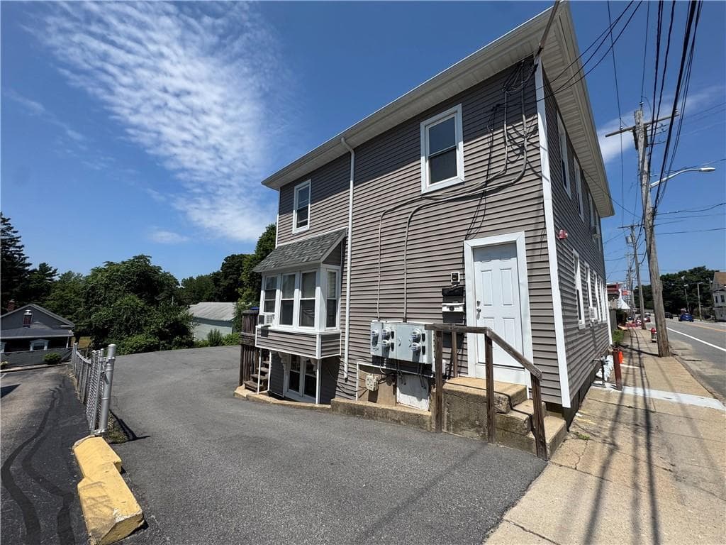 1383 Main Street - Photo 4