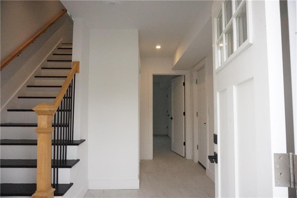 1232 Narragansett Boulevard - Photo 4