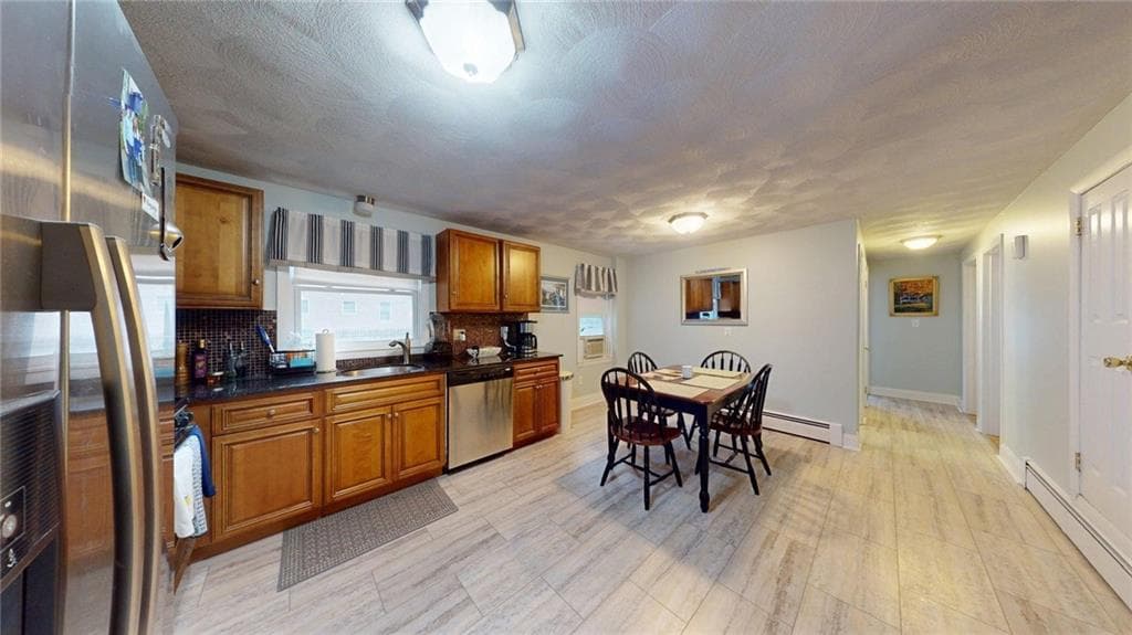36 Rosemont Avenue - Photo 3