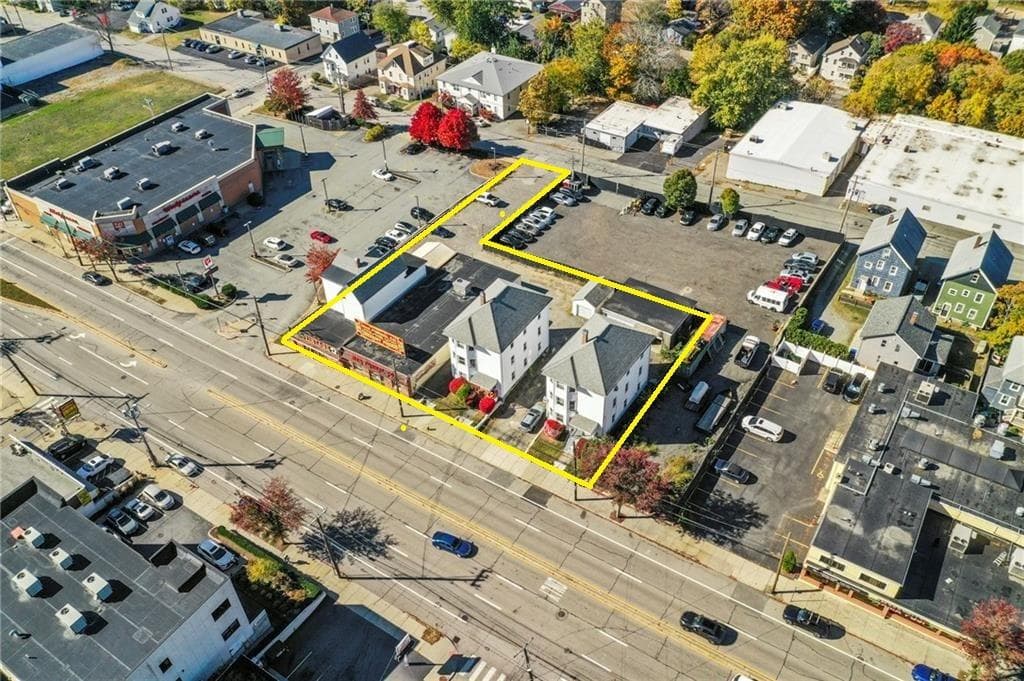 1158 1172 N. Main and 81 Nashua Street - Photo 1