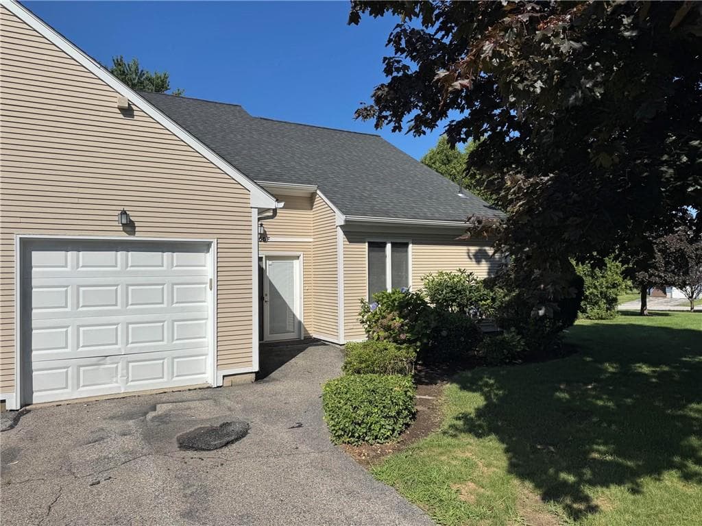 66 Nipmuc Trail