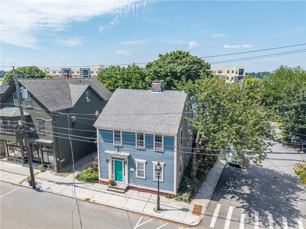 77 Water Street - Photo 3