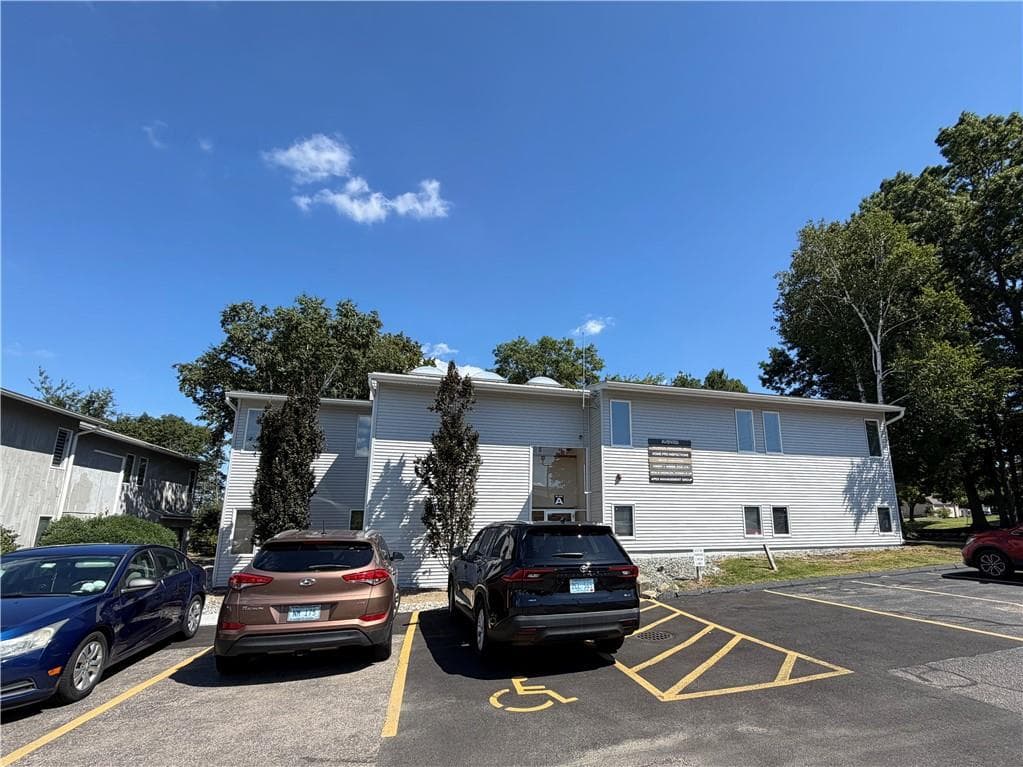 615 Jefferson Boulevard #A201-202