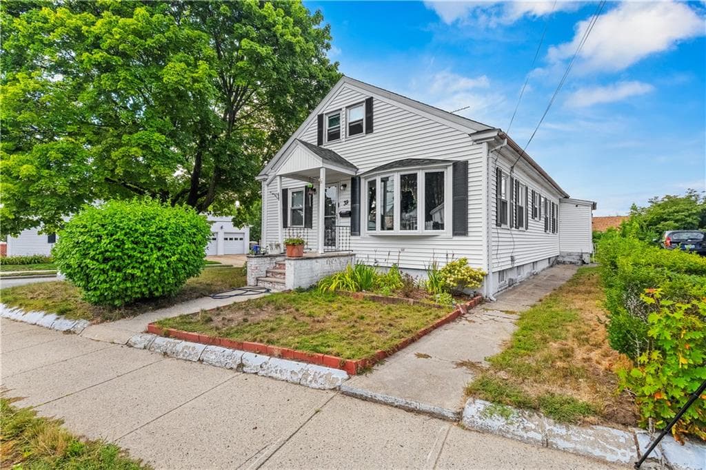 39 Bolton Avenue - Photo 2