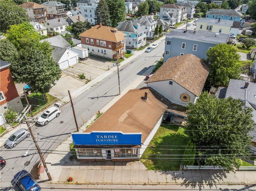 617 Elm Street - Photo 3