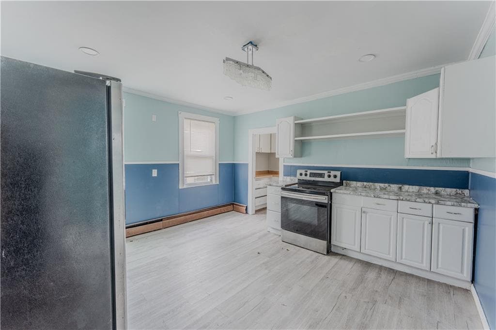 190 Manton Avenue - Photo 5