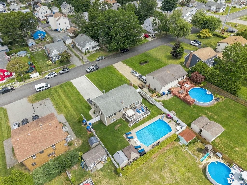 5 Kent Avenue - Photo 3