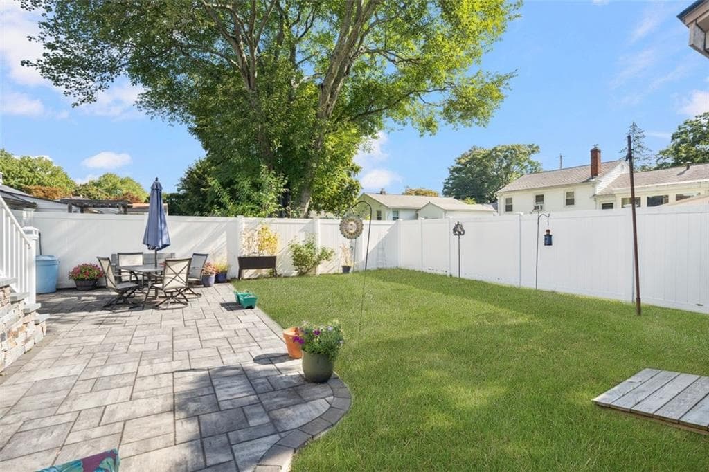 18 Pine Street - Photo 5