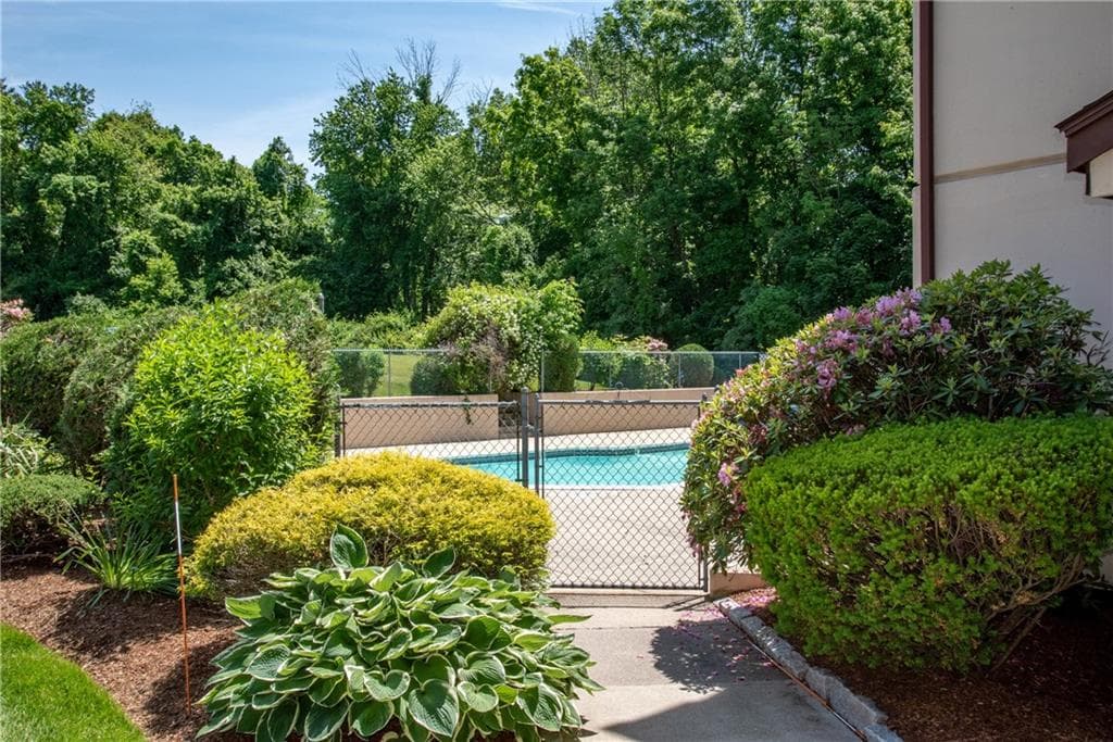 185 Manville Hill Rd Road #506 - Photo 5