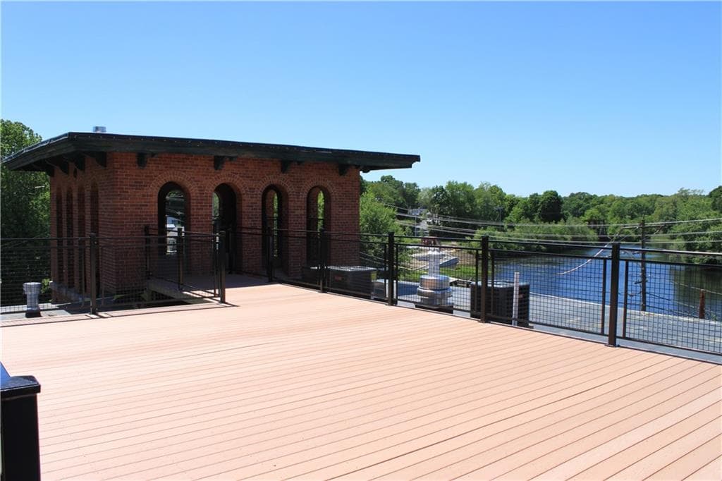 624 WASHINGTON Street #A-330 - Photo 3